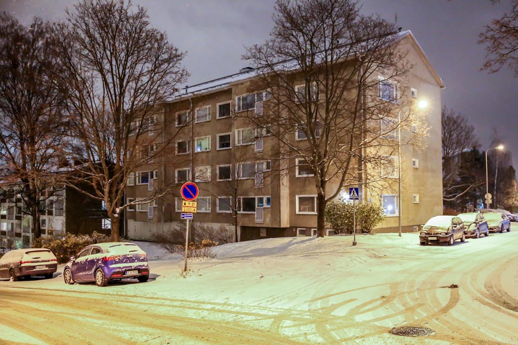 Vellamonkatu 7-9 talvella
